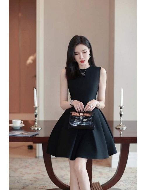 Đầm Xòa Tay Ngắn Dún Xinh Xắn -D170