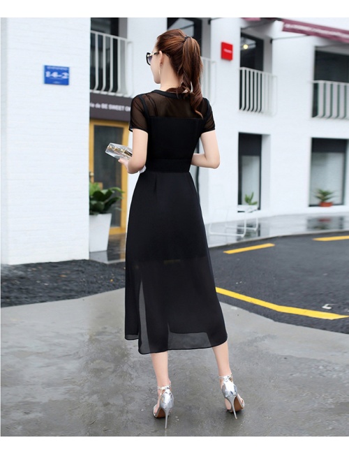 Đầm Xẻ Tà Xinh Xắn - D16067
