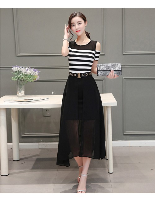 Đầm Maxi Rớt Vai Lai Xẻ Tà Sang Trọng - D17047