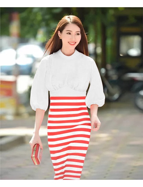Đầm Phối Sọc Đỏ - D9077