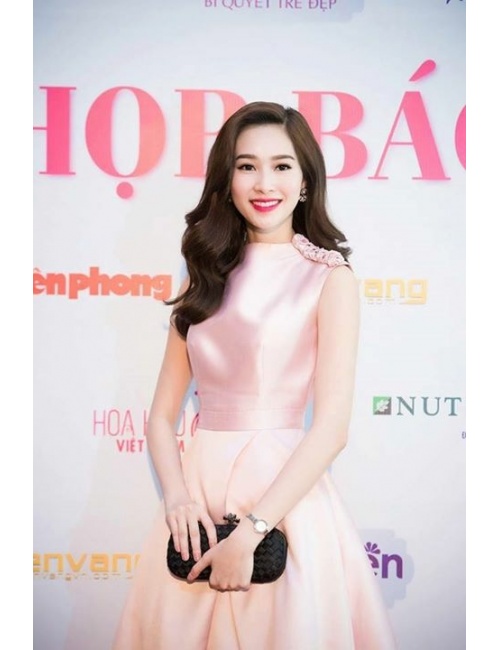 Đầm Xòe Hoa Hậu Thu Thảo - 2056