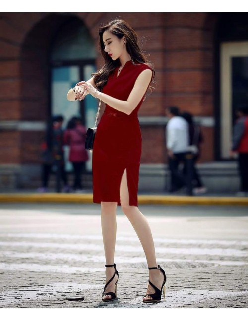 Đầm Công Sở Cổ Chữ V Xẻ Tà - D9004