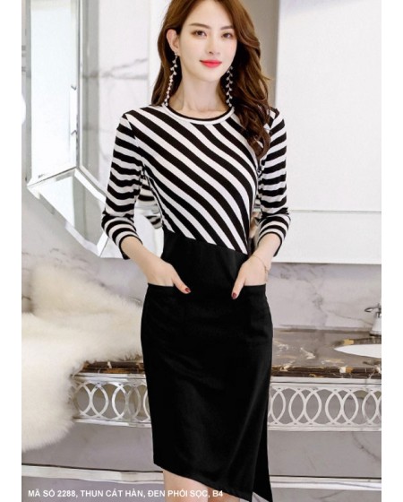 ĐẦM ĐEN PHỐI SỌC TRẮNG ĐEN TAY LỞ 2 TÚI LAI XÉO - 2288