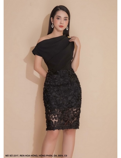 Đầm Ôm Cổ Xéo Phối Ren - 2317