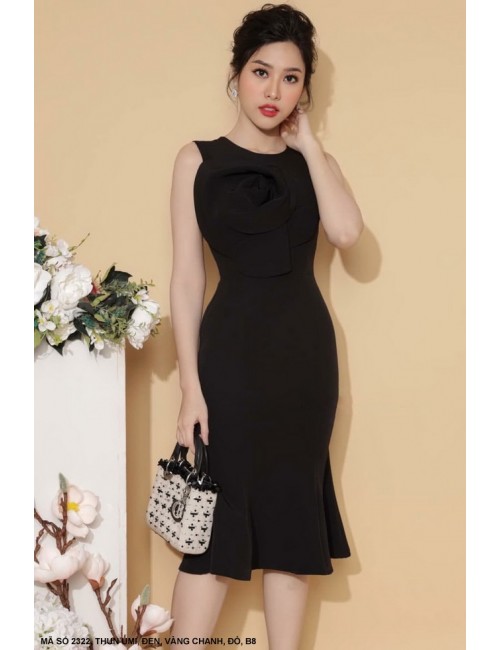 ĐẦM ĐÍNH HOA HỒNG LỚN TRƯỚC NGỰC - 2322