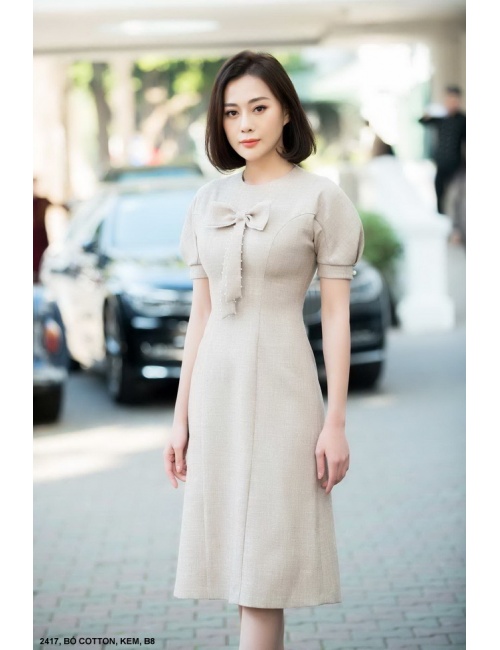 Đầm Suông Nơ Ngực Tay Ngắn - 2417