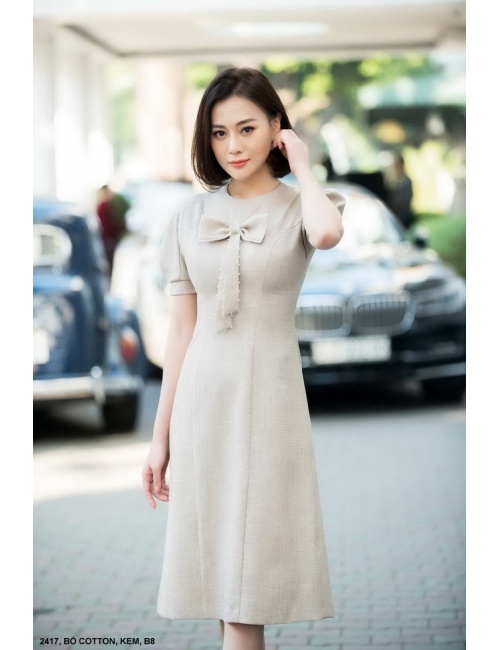 Đầm Suông Nơ Ngực Tay Ngắn - 2417