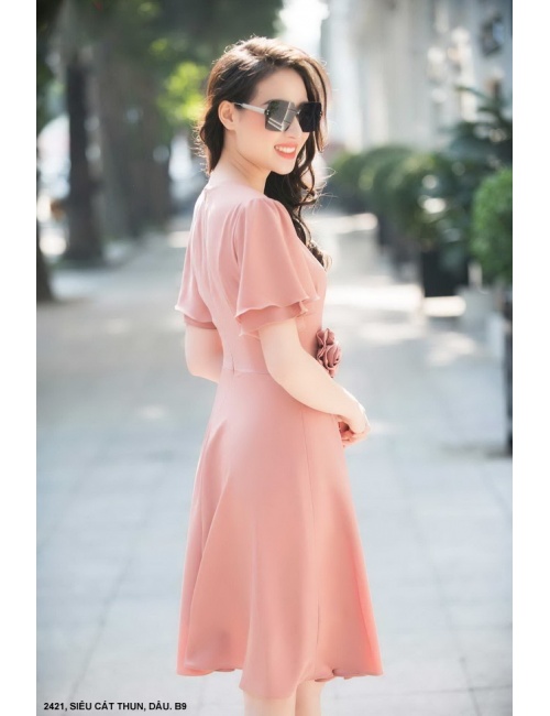 Đầm Xòe Tay Ngắn Dún Đính Hoa Hồng Bên Eo - 2421