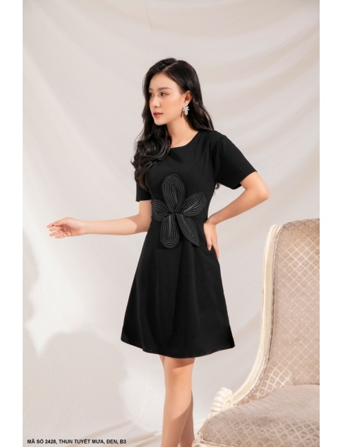 Đầm Tay Ngắn Eo Đính Bông Lớn May Chỉ Nổi Sang Trọng - 2428