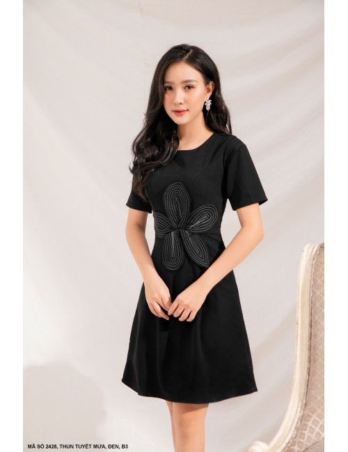 Đầm Tay Ngắn Eo Đính Bông Lớn May Chỉ Nổi Sang Trọng - 2428