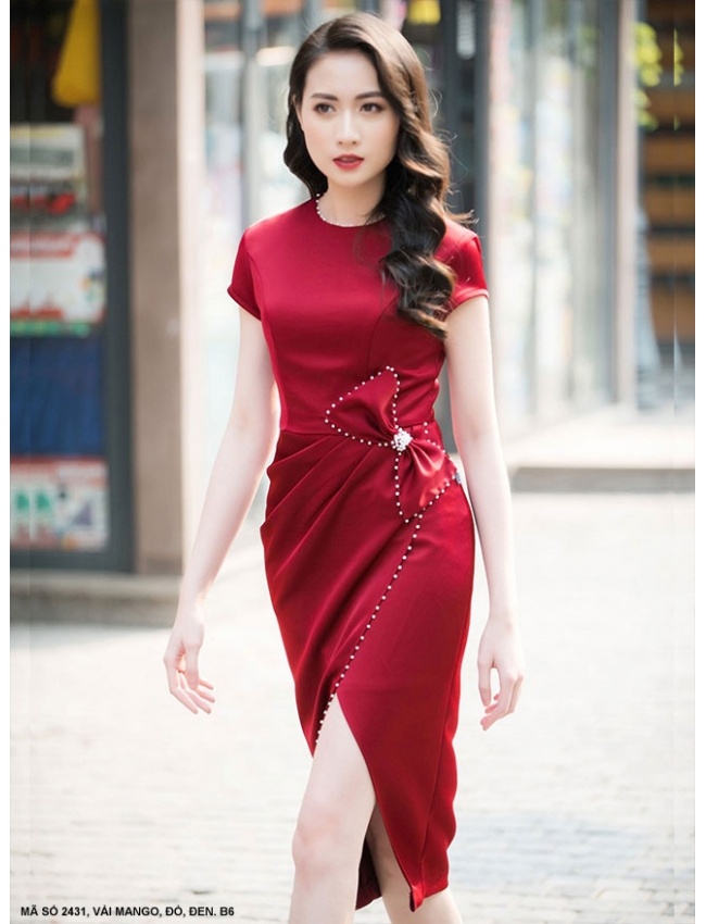 Đầm Cổ Thuyền Tay Ngắn Eo Đính Nơ Đinh Ngọc Trai - 2431
