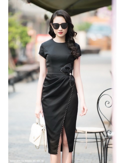 Đầm Cổ Thuyền Tay Ngắn Eo Đính Nơ Đinh Ngọc Trai - 2431