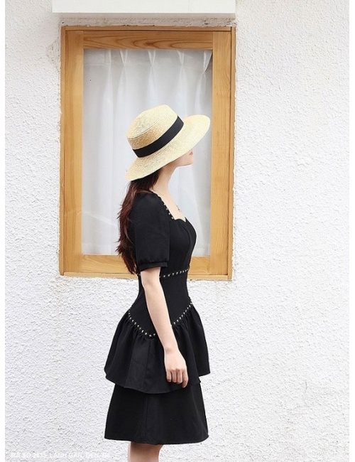 Đầm Xòe 2 Tầng Cổ Vuông Tay Ngắn Dún - 2433