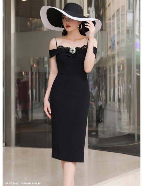 Đầm Ôm 2 Dây Vai Đỗ Sang Trọng - 2440