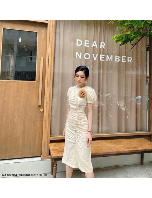 Đầm Dún Toàn Thân Đính Hoa Hồng - 2454