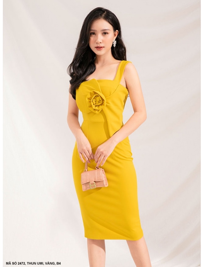 Đầm Ôm 2 Dây Đính Hoa Lớn Trước Ngực - 2472