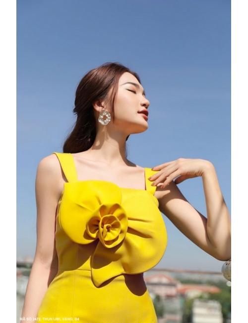 Đầm Ôm 2 Dây Đính Hoa Lớn Trước Ngực - 2472