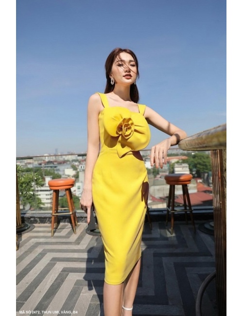 Đầm Ôm 2 Dây Đính Hoa Lớn Trước Ngực - 2472