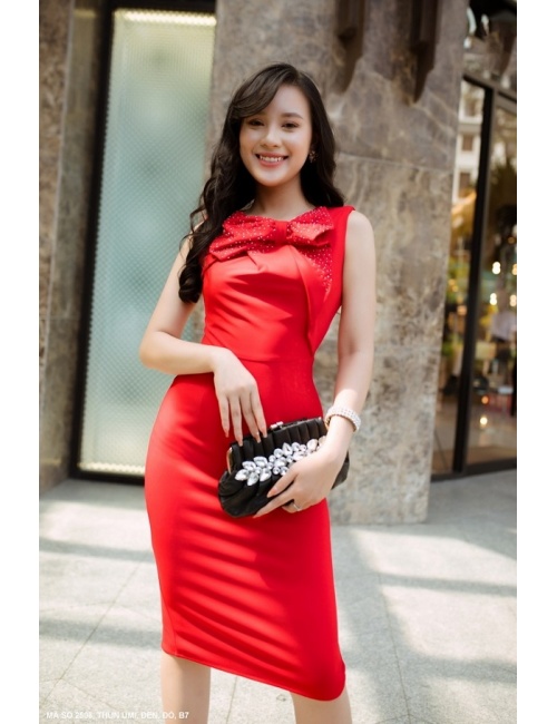 Đầm Sát Nách Đính Nơ Kết Hạt Trước Ngực - 2508