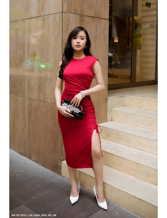 Đầm Dài Sát Nách Rút Dây Hông - 2515