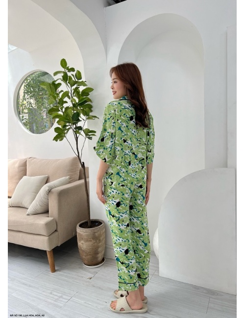Bộ Hoa Tay Lỡ Hai Túi Xinh Xắn - 190