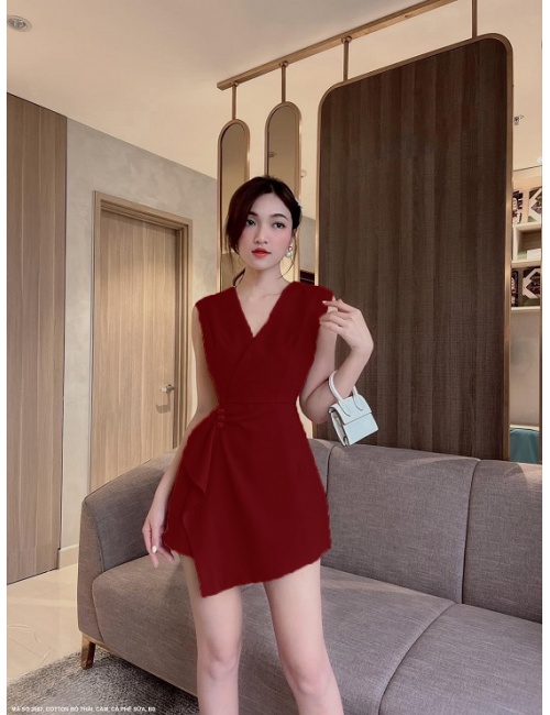 Bộ Jump Ngắn Cổ Tim Đính 3 Nút Dún Eo - 2567