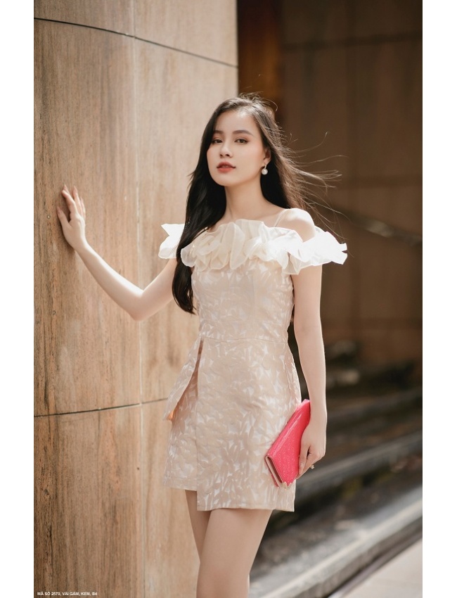 Đồ Bay Ngắn Gấm Hoa Dún Bèo Quanh Vai - 2570