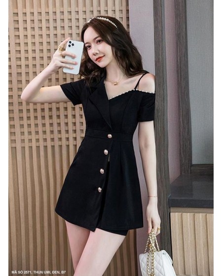 Bộ Short Cổ Vest Vai Xéo Đính Ngọc Trai - 2571