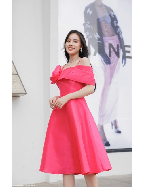 Đầm Xòe Trễ Vai Đính Hoa Hồng - 2584