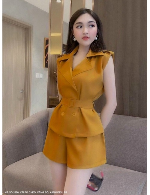 Bộ Ngắn Vest Sang Chảnh - 2620