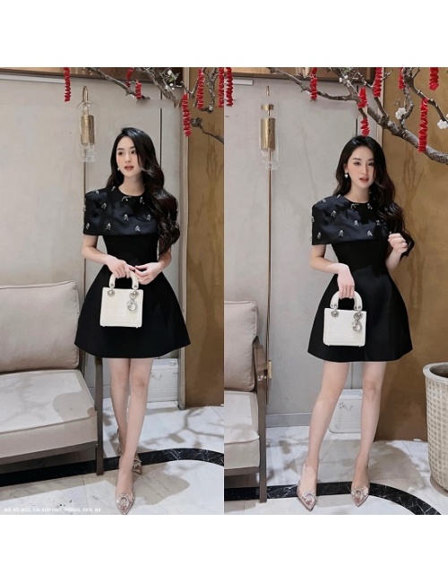 Đầm Dạo Phố Cổ Nữ Hoàng Kết Pha Lê - 2622