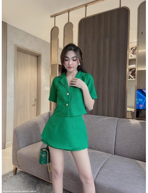 Bộ Áo Và Quần Ngắn Giả Váy Cá Tính - 2627
