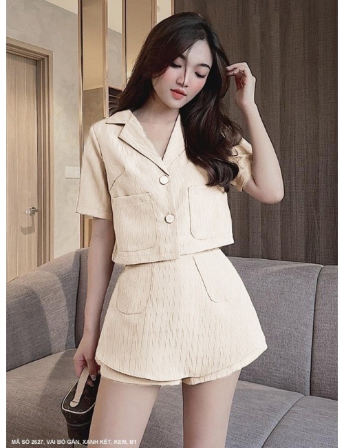 Bộ Áo Và Quần Ngắn Giả Váy Cá Tính - 2627