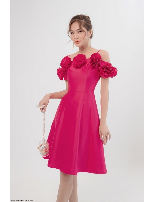 Đấm Xòe 2 Dây Đính 5 Hoa Hồng Trước Ngực - 2630