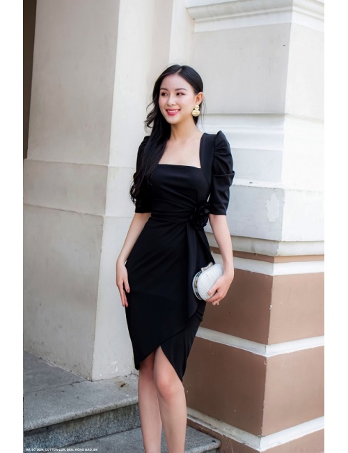 Đầm Cổ Vuông Dún Tay Eo Đính Hoa Hồng Xinh Xắn - 2634