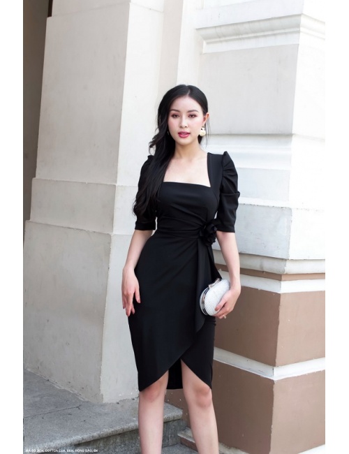 Đầm Cổ Vuông Dún Tay Eo Đính Hoa Hồng Xinh Xắn - 2634