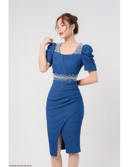 Đầm Ôm Tay Dún Cổ Đính Hạt Sang Trọng - 2639
