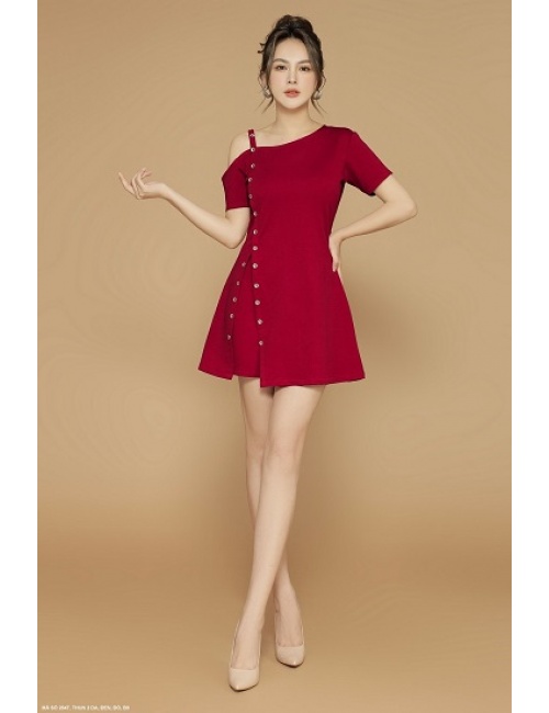 Bộ Quần Ngắn Và Áo Vai Xếch Xẻ Tà Cá Tính - 2647