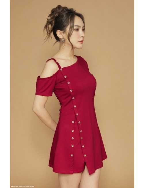 Bộ Quần Ngắn Và Áo Vai Xếch Xẻ Tà Cá Tính - 2647