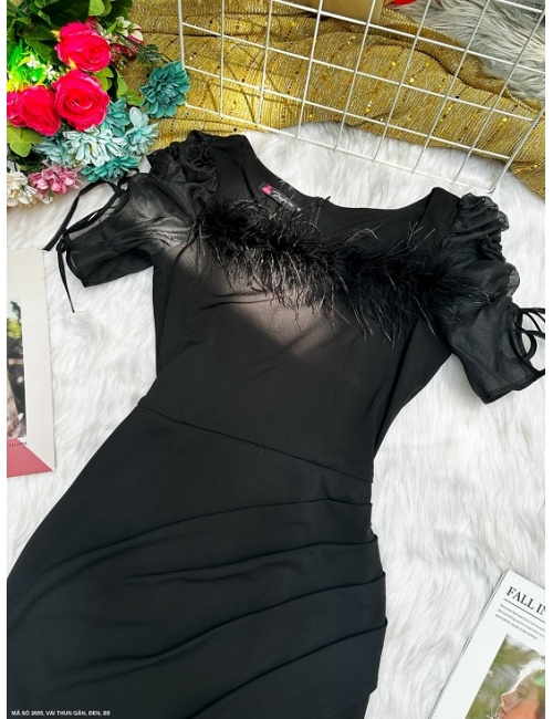 Đầm Cổ Vuông Vai Phồng Đính Lông Ngỗng - 2655