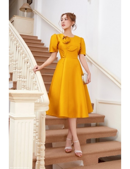 Đầm Xòe Tay Ngắn Đính Hoa Hồng Bên Ngực - 2663