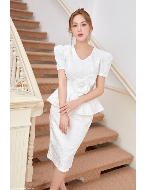 Bộ Váy Và Áo Dún Lai Tay Ngắn Đính Hoa Eo - 2665