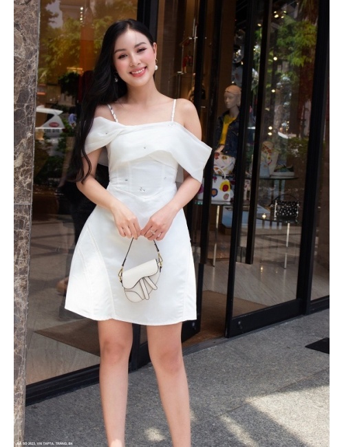 Đầm 2 Dây Trễ Vai Quyến Rũ - 2623