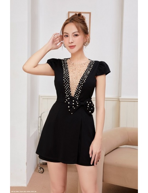 Bộ Ngắn Tay Dún Bèo Đính Hạt Lai Áo Và Cổ Áo - 2660