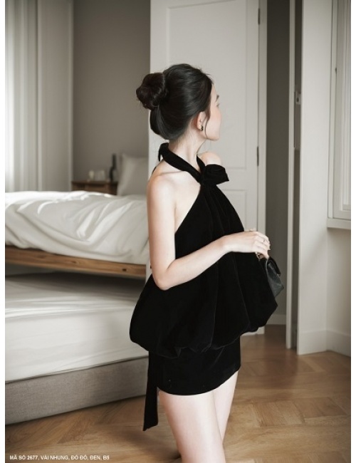 Bộ Váy Và Áo Yếm Cột Cổ - 2677