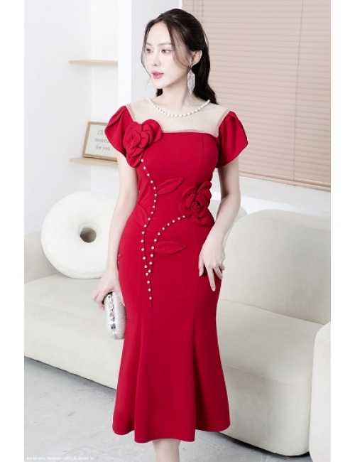 Đầm Cổ Vuông Thân Kết Cườm Đính Hoa Hồng Một Bên Ngực Và Eo - 2679