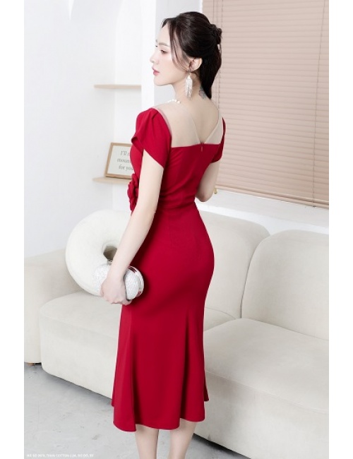 Đầm Cổ Vuông Thân Kết Cườm Đính Hoa Hồng Một Bên Ngực Và Eo - 2679