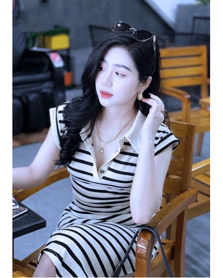  ĐẦM ÔM SANG TRỌNG   -2681