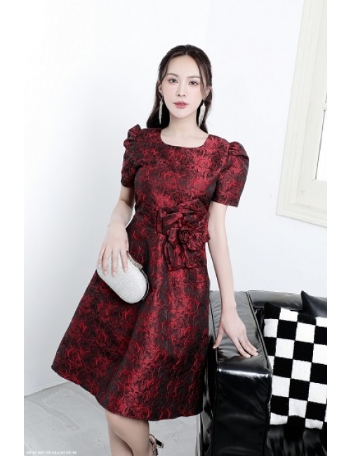 Đầm Xòe Tay Phồng Ngắn Eo Đính Hoa Hồng Lớn - 2697