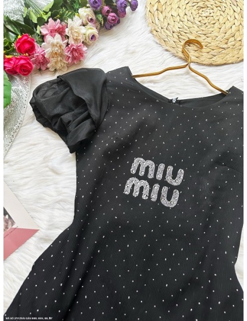 Đầm Suông Tay Ngắn Phồng Đính Hạt Bibi - 2701